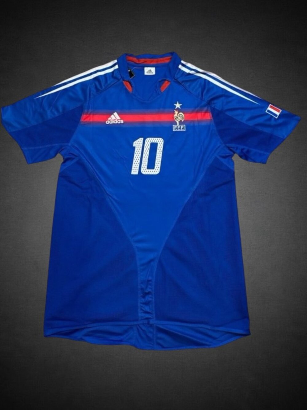 2004/05 retro France home kit. Zinedine Zidane soccer football jersey. NWT